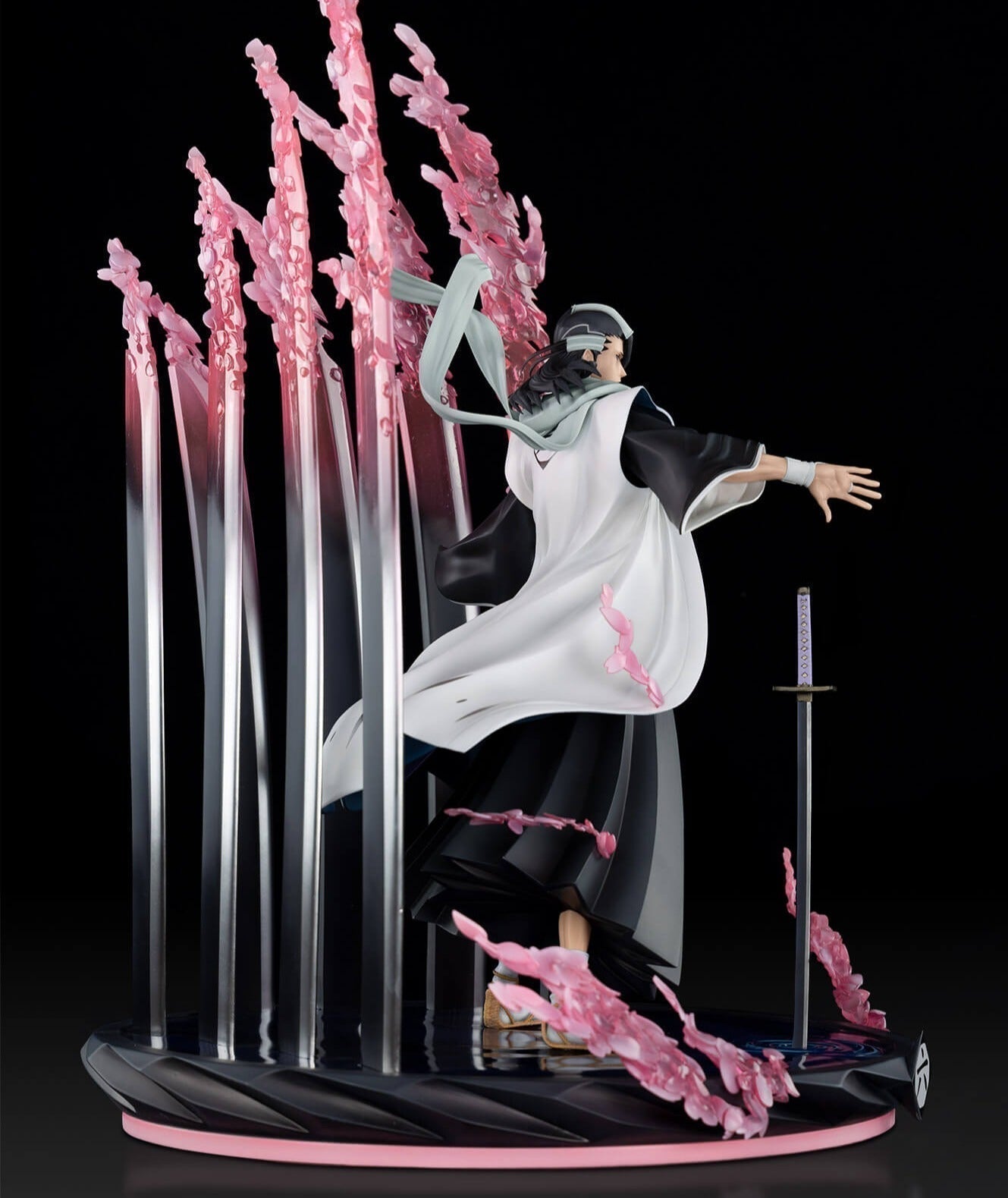 Figurine Bleach - Capitaine Kuchiki Byakuya - Anime Town