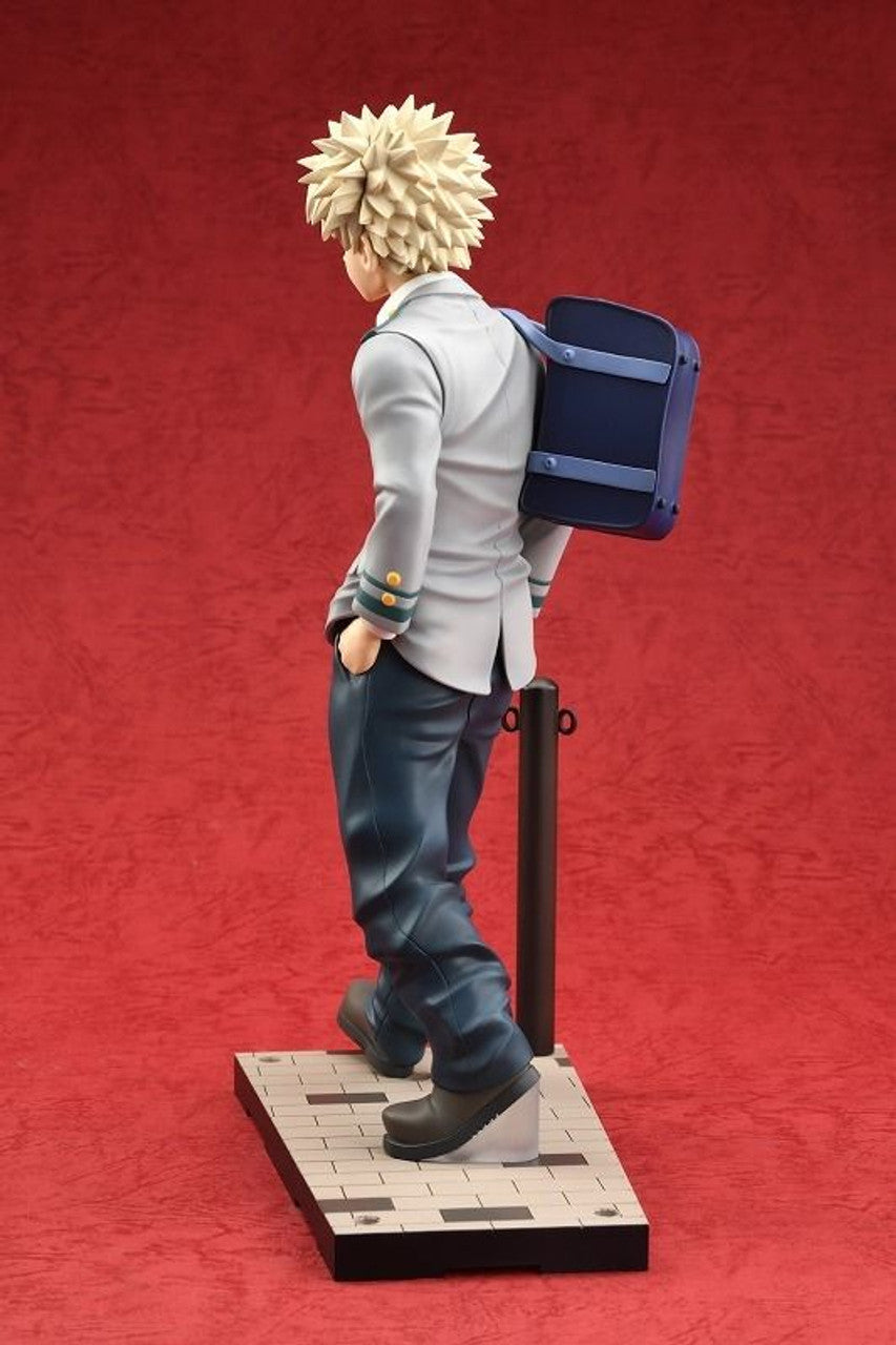 Figurine My Hero Academia - Katsuki Bakugo "Tenue école" 3