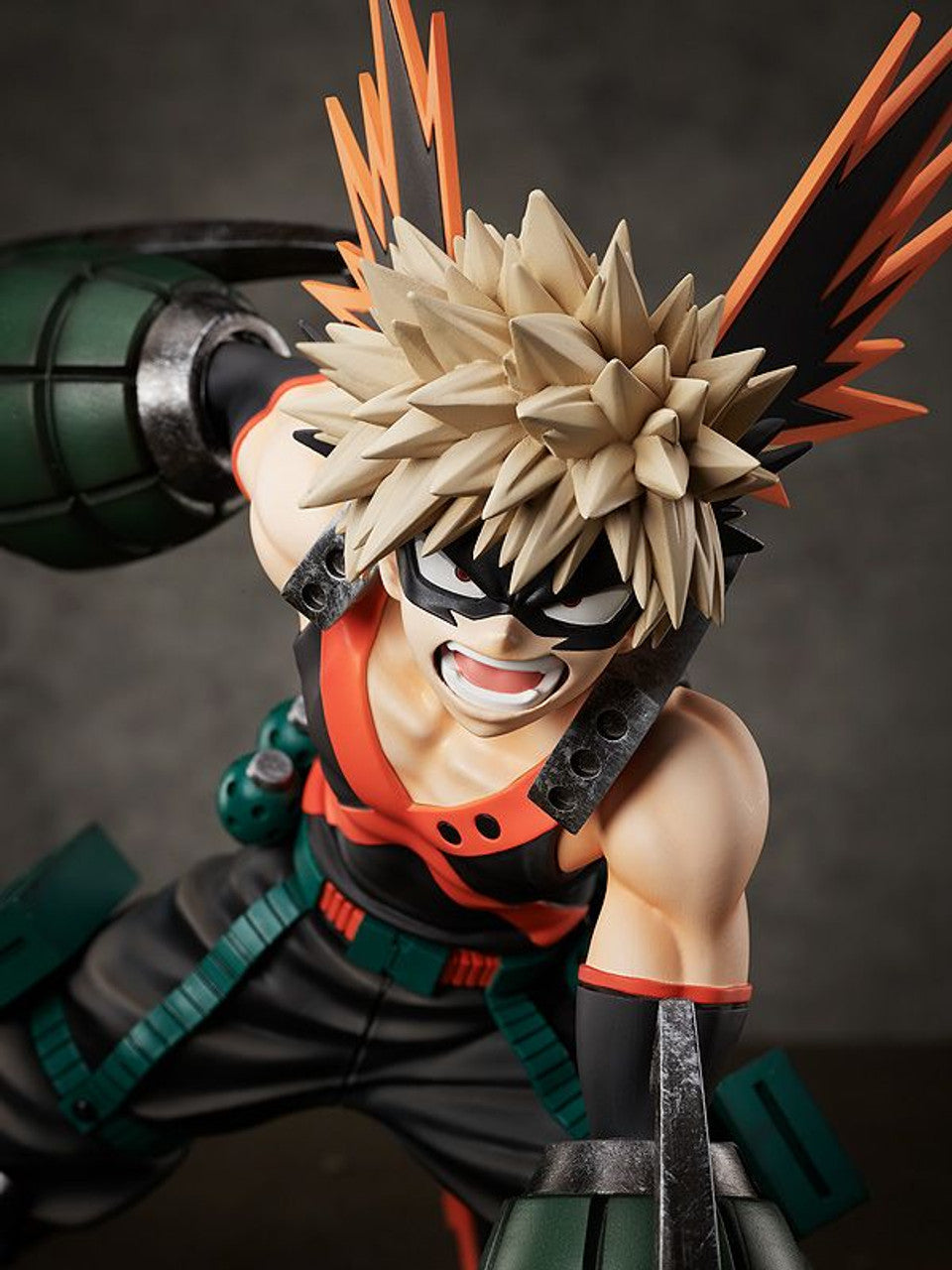 Figurine My Hero Academia - Katsuki Bakugo "costume hivernal" 1