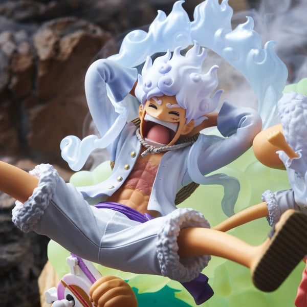 Figurine One Piece - Luffy gear 5 collector - Anime Town
