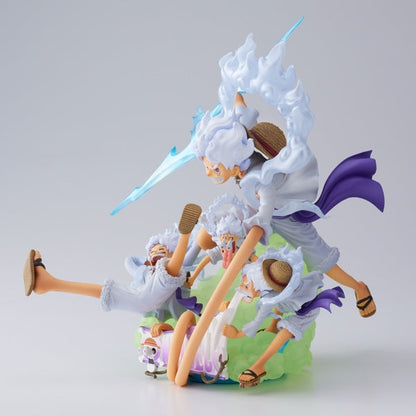 Figurine One Piece - Luffy gear 5 collector - Anime Town