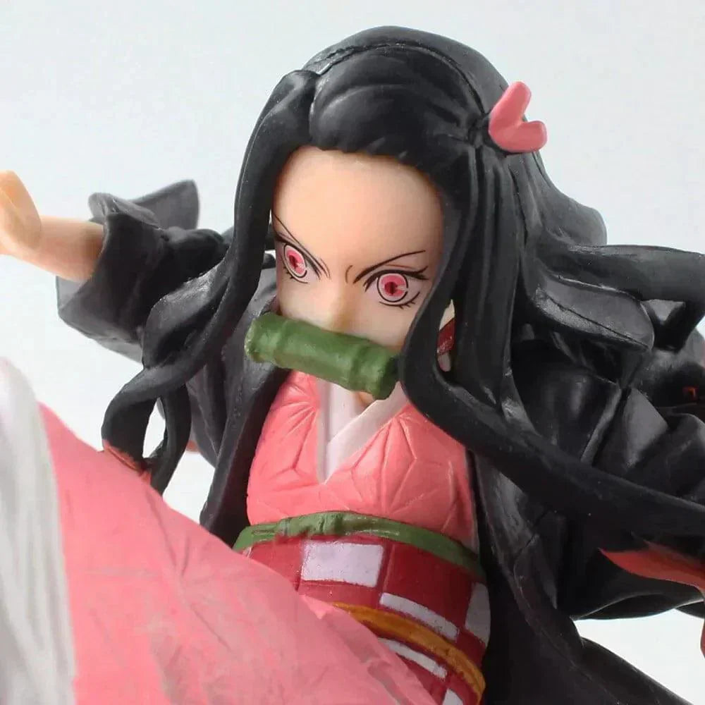 Figurine Demon Slayer - Nezuko "Coup de pied" 1