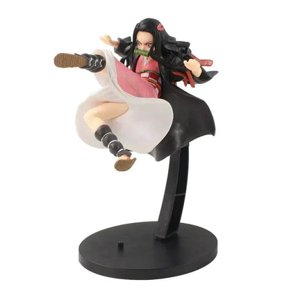 Figurine Demon Slayer - Nezuko "Coup de pied" 
