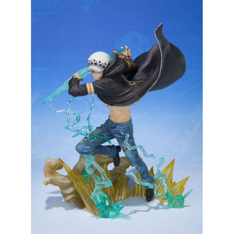 Figurine One Piece - Law charge - Anime Town