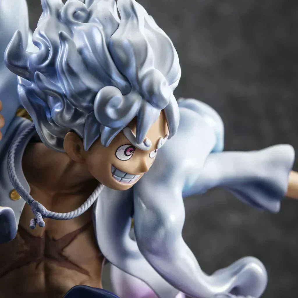 Figurine One Piece - Luffy gear5 punch - Anime Town