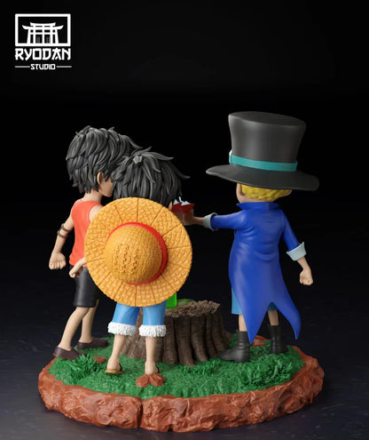 Figurine One Piece - Sabo & Ace & Luffy Fraternité Saké