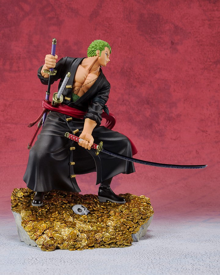 Figurine One Piece - Zoro "Le chasseur de pirate" 3