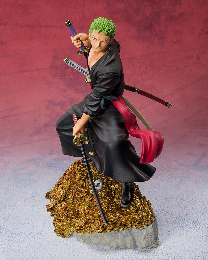 Figurine One Piece - Zoro "Le chasseur de pirate" 5